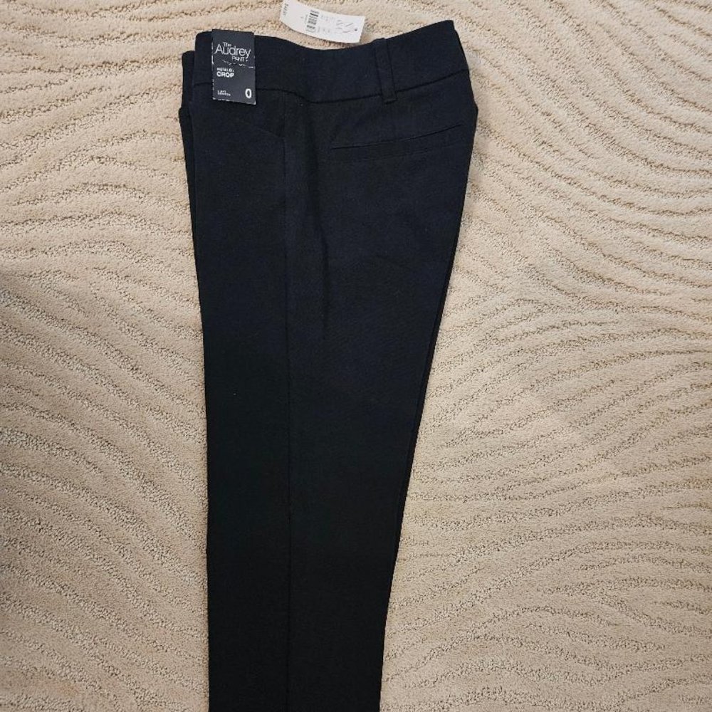 NY&Co Black  Slim Leg Crop Pants Size 0